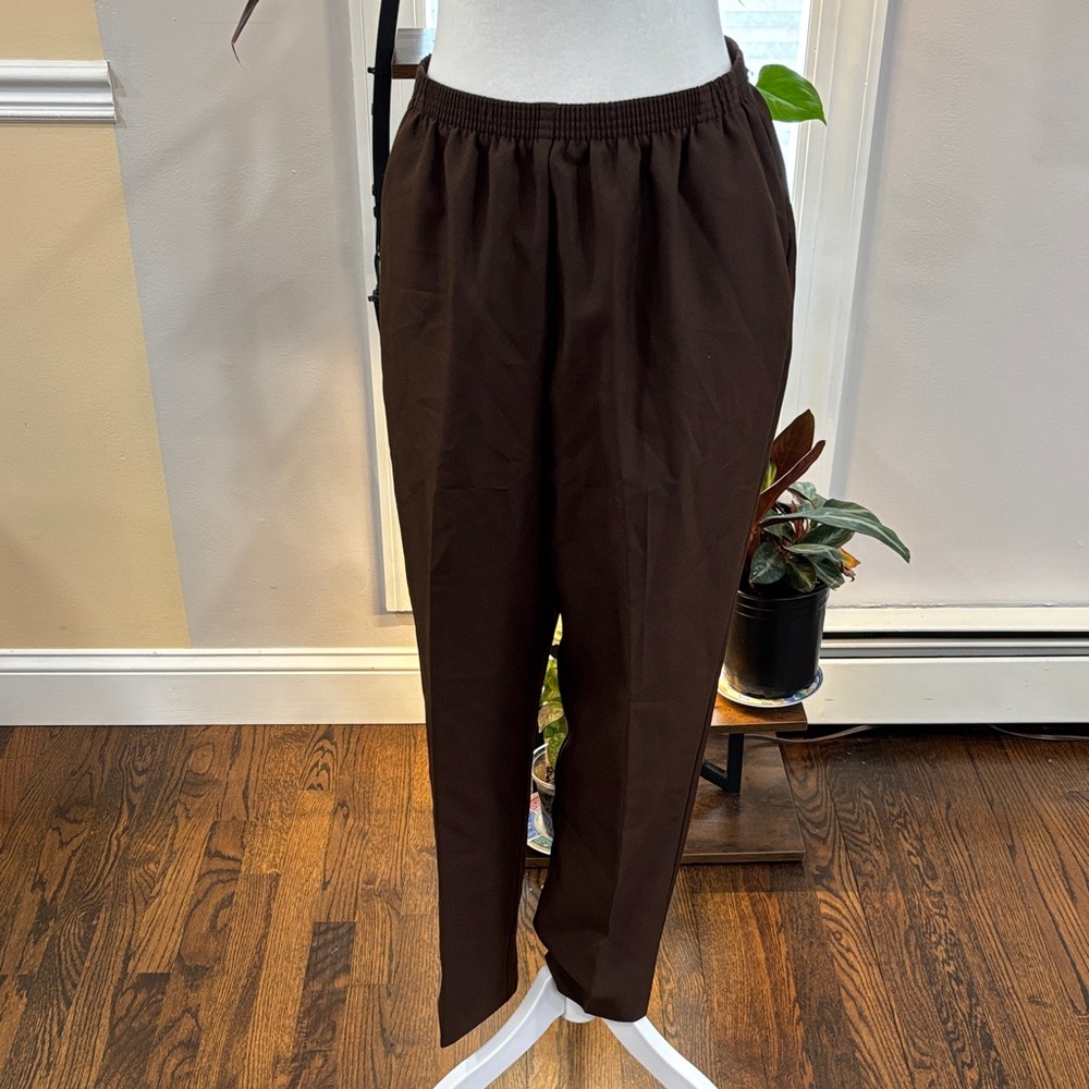 Alfred Dunner chocolate twill pull on Pants size 14P